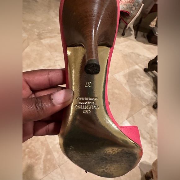 Valentino Garavani Sandals - Picture 5 of 7